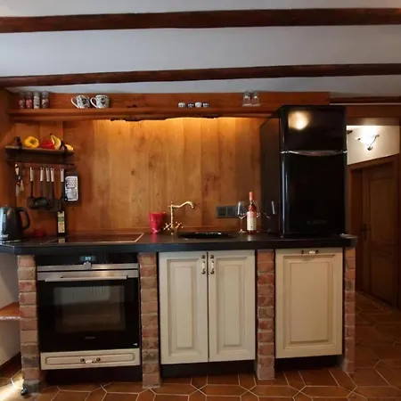 Altes Faehrhaus Anno 1 6 3 3 Traumferienwohnung In Exponierter Moselufer Lage Appartement *