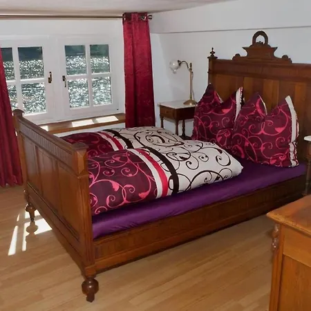Altes Faehrhaus Anno 1 6 3 3 Traumferienwohnung In Exponierter Moselufer Lage Appartement *